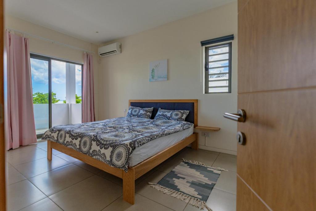 Stella Marris Beachfront Villa Pointe aux Sable Exterior photo