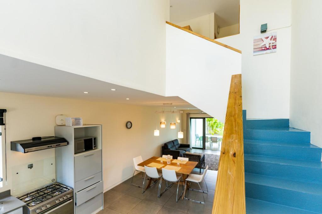 Stella Marris Beachfront Villa Pointe aux Sable Exterior photo